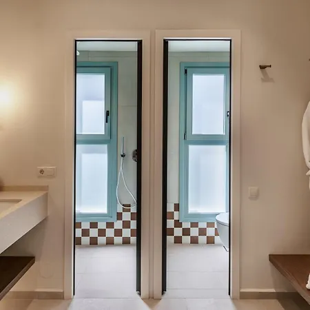Minno Boutique & Skopelos Town