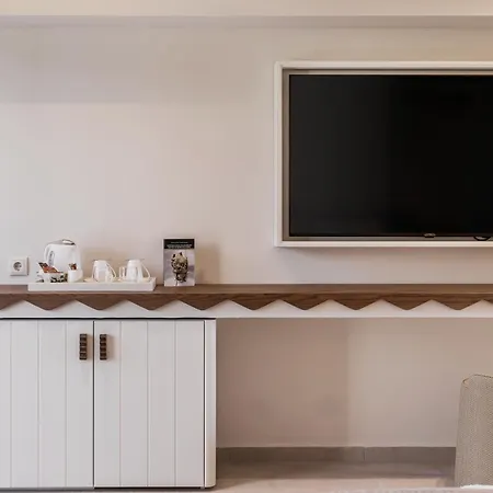 酒店 Minno Boutique & 5*