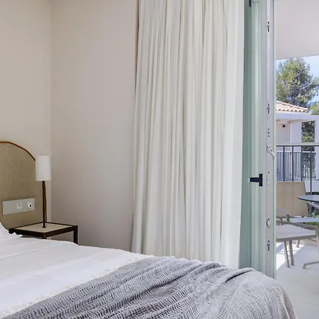 Minno Boutique & 5* Skopelos Town