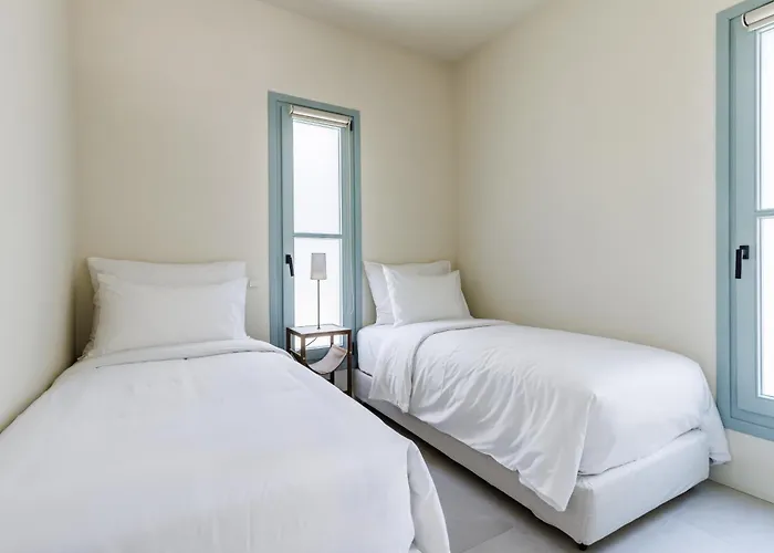 Minno Boutique & 5* Skopelos Town